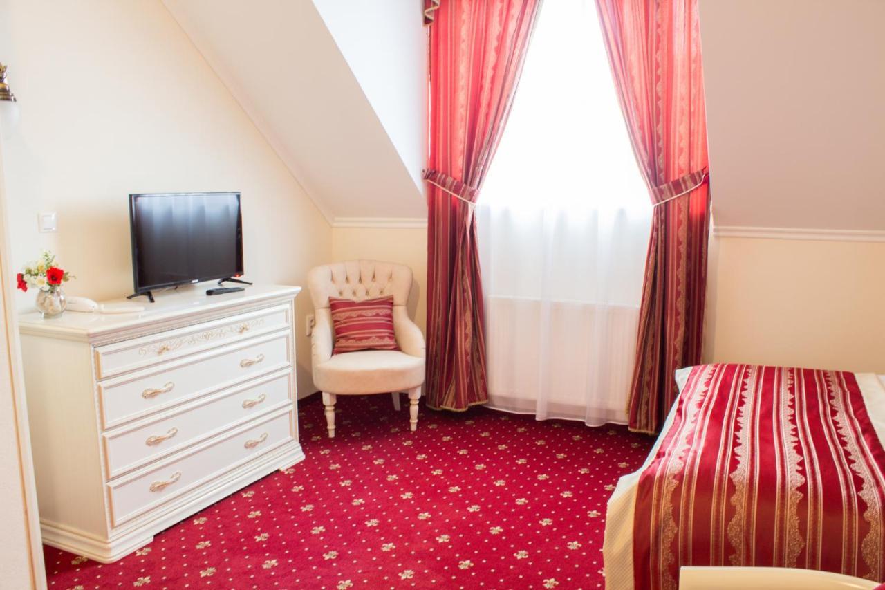 Hotel Viliam Frano Nitra Luaran gambar