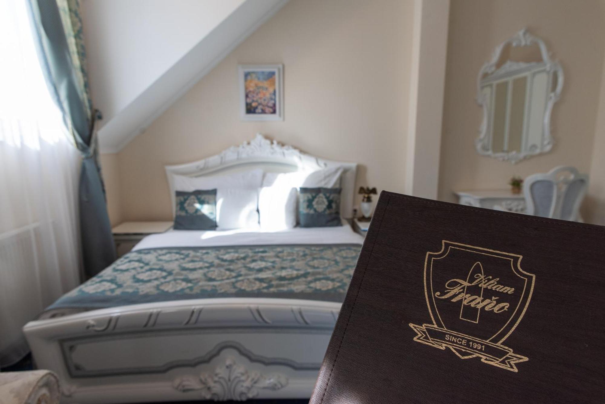 Hotel Viliam Frano Nitra Luaran gambar