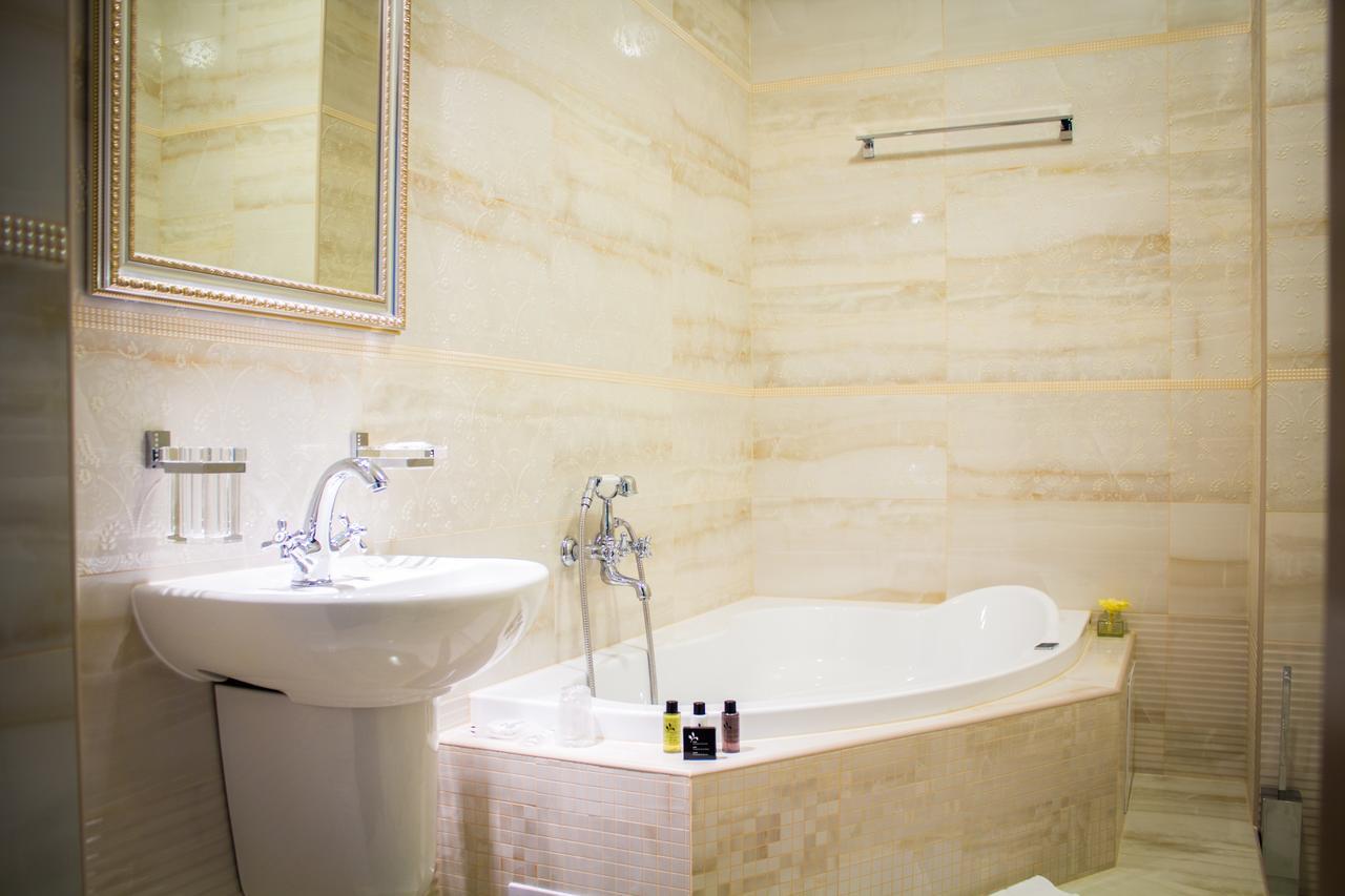 Hotel Viliam Frano Nitra Luaran gambar