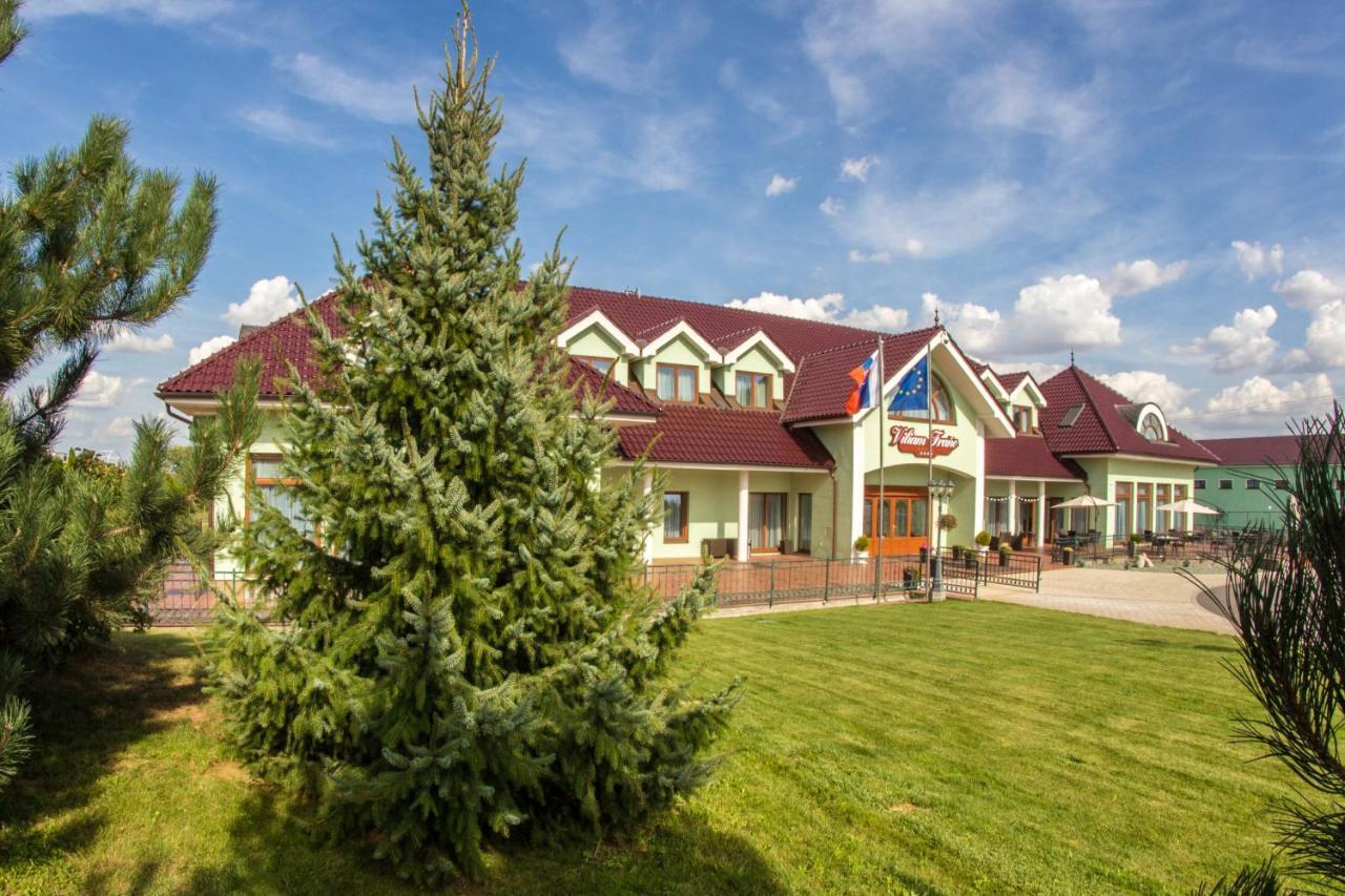 Hotel Viliam Frano Nitra Luaran gambar